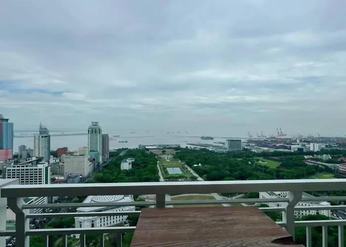 Torre De Manila